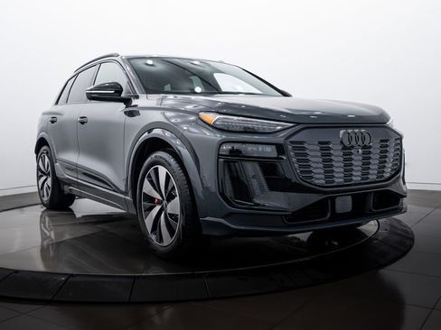 New 2025 Audi SQ6 e-tron Premium Plus image 2