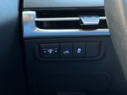 Certified 2025 Hyundai Santa Cruz SEL AWD/4WD image 35