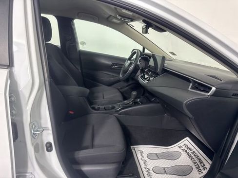 Used 2024 Toyota Corolla LE image 15