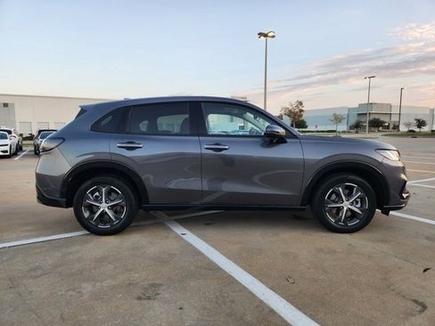 Used 2025 Honda HR-V EX-L image 4