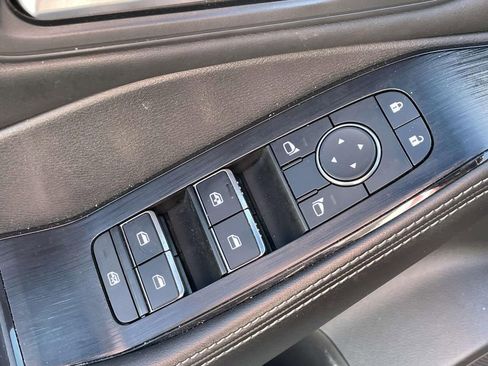 Used 2023 Nissan Rogue SL w/ SL Premium Package image 18