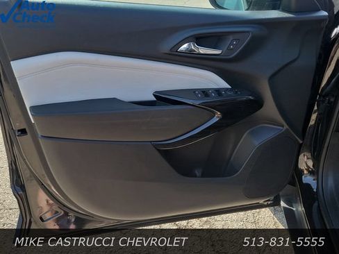 Used 2024 Chevrolet Trax LT FWD image 24