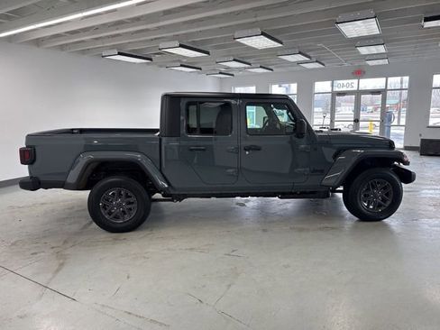 New 2026 Jeep Gladiator Sport image 10