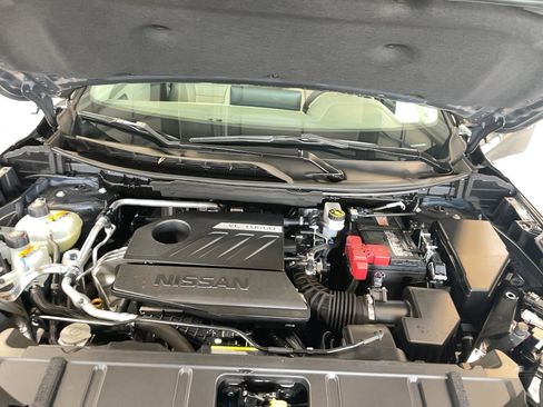 Used 2024 Nissan Rogue SL w/ SL Premium Package image 29