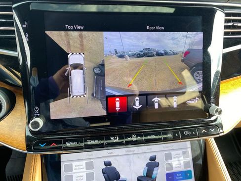 Used 2022 Jeep Grand Wagoneer Series III image 20