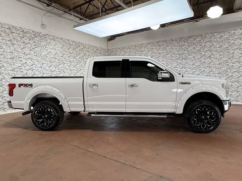 Used 2018 Ford F150 Lariat w/ Equipment Group 502A Luxury image 4