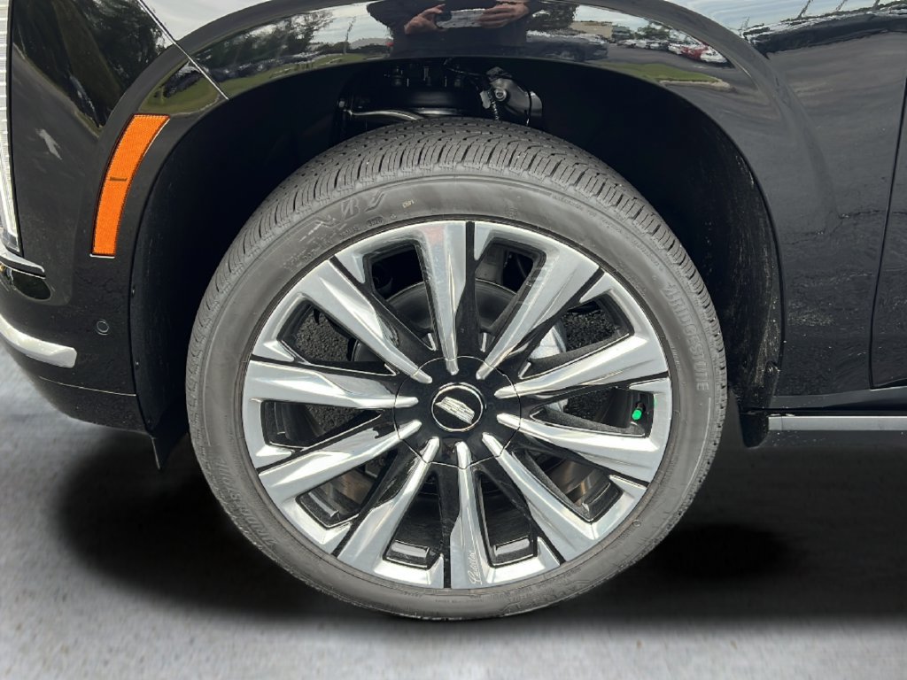 New 2027 Cadillac Escalade Luxury w/ Touring Package AWD/4WD image 9