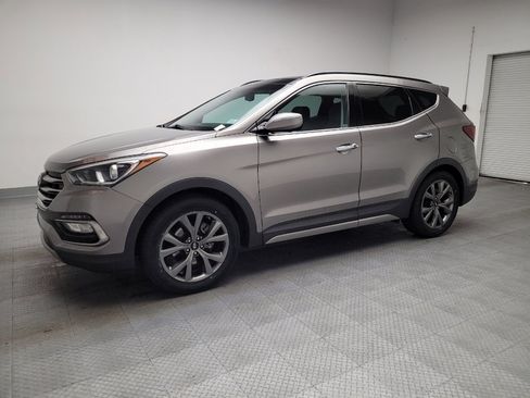 Used 2017 Hyundai Santa Fe Sport image 2