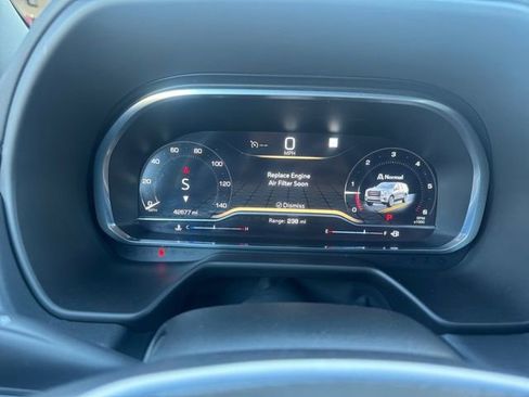 Certified 2022 GMC Yukon XL SLT w/ SLT Luxury Package image 10