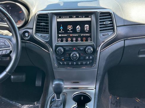 Used 2018 Jeep Grand Cherokee High Altitude RWD image 17