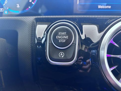 Used 2022 Mercedes-Benz A 220 4MATIC image 24