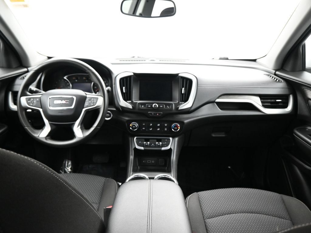 Used 2024 GMC Terrain SLE AWD/4WD image 11