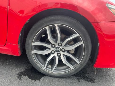 Used 2015 Scion tC FWD image 12