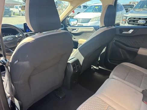 Used 2020 Ford Escape SE image 28