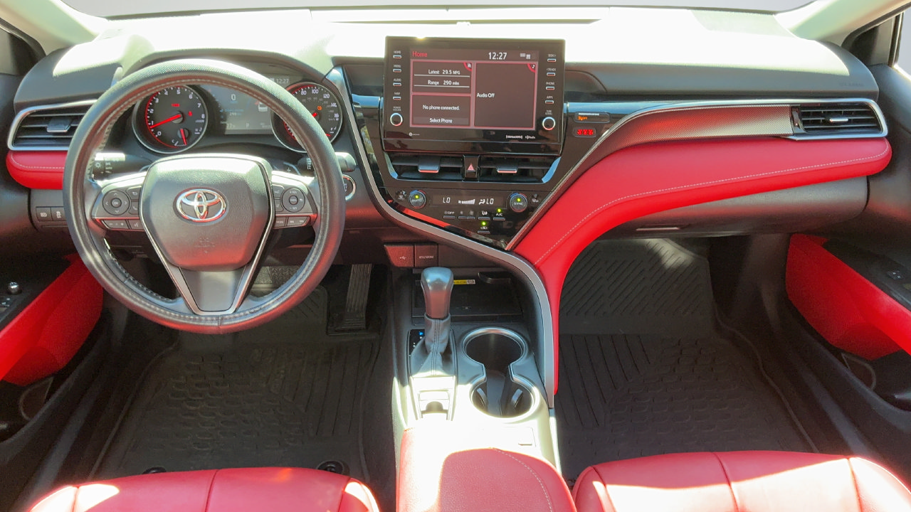 Used 2024 Toyota Camry XSE FWD image 7