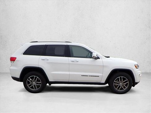Used 2018 Jeep Grand Cherokee Limited image 5