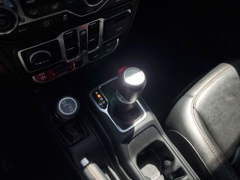Used 2022 Jeep Gladiator Mojave w/ LED Lighting Group AWD/4WD image 23