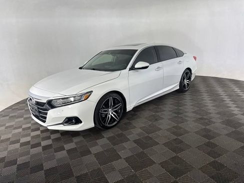 Used 2021 Honda Accord Touring image 5
