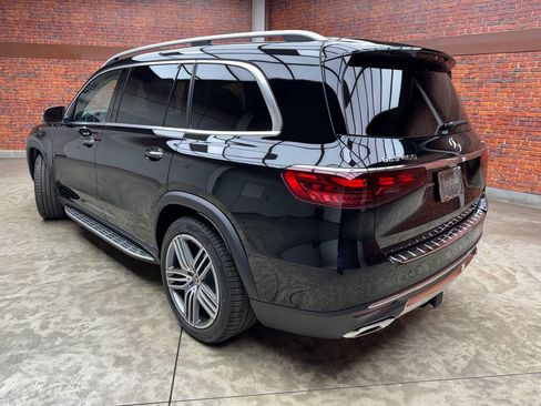 New 2026 Mercedes-Benz GLS 450 4MATIC image 2