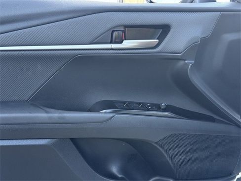 Used 2025 Toyota Camry SE image 26