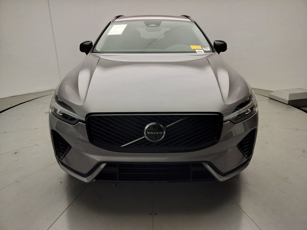 Used 2026 Volvo XC60 B5 Plus w/ Protection Package Premier AWD/4WD image 2