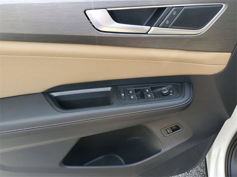 New 2026 Volkswagen Atlas Cross Sport SE image 22