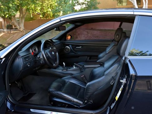 Used 2012 BMW M3 Convertible w/ Premium Pkg image 11