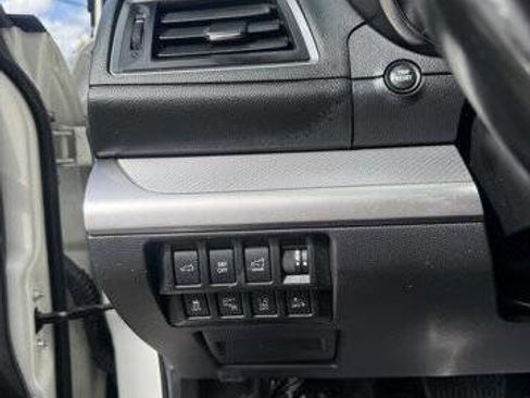 Used 2016 Subaru Outback 2.5i Premium AWD/4WD image 15