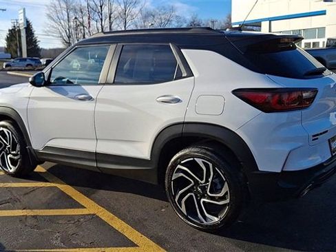 Used 2024 Chevrolet TrailBlazer RS w/ Convenience Package image 6