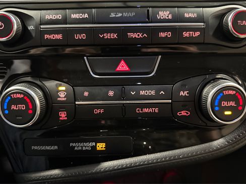 Used 2015 Kia Optima EX w/ EX Premium Package image 34