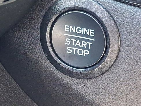Used 2025 Ford Escape ST-Line image 22