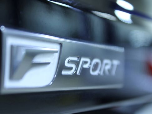 Used 2019 Lexus UX 200 F Sport w/ F Sport Premium Package image 36