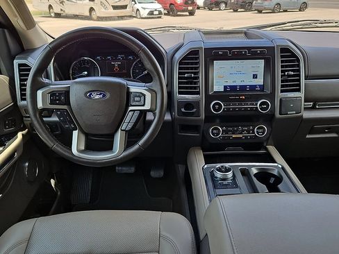 Used 2021 Ford Expedition XLT RWD image 18