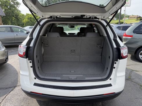 Used 2015 Chevrolet Traverse LS AWD/4WD image 15