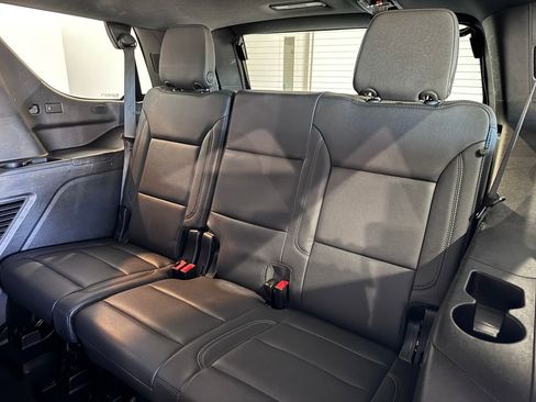 Certified 2025 Chevrolet Tahoe LT image 13