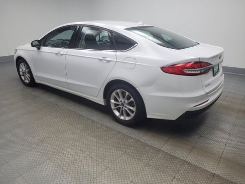 Used 2020 Ford Fusion SE FWD image 3