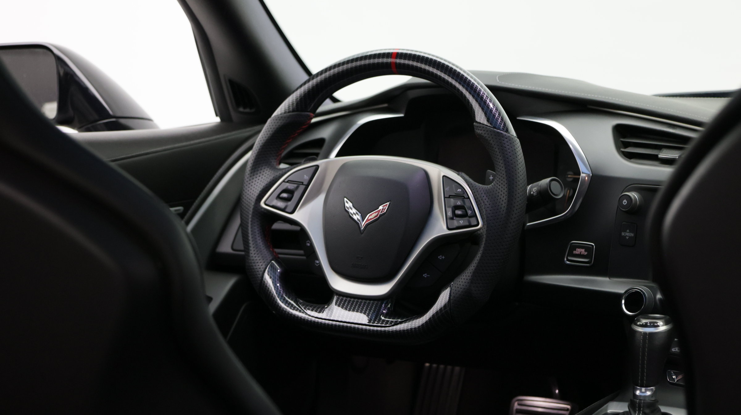 Used 2015 Chevrolet Corvette Stingray Coupe w/ Battery Protection Package RWD image 28