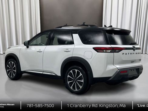 New 2026 Nissan Pathfinder Platinum w/ Cargo Package image 7