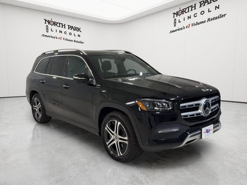 Used 2022 Mercedes-Benz GLS 450 4MATIC image 3