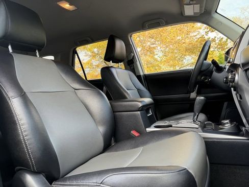 Used 2022 Toyota 4Runner SR5 Premium image 47