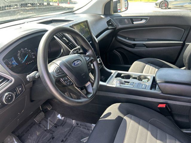 Used 2024 Ford Edge SE AWD/4WD image 3
