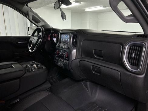 Used 2021 Chevrolet Silverado 1500 RST w/ Max Trailering Package image 28