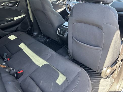 Used 2024 Chevrolet Malibu LT FWD image 12