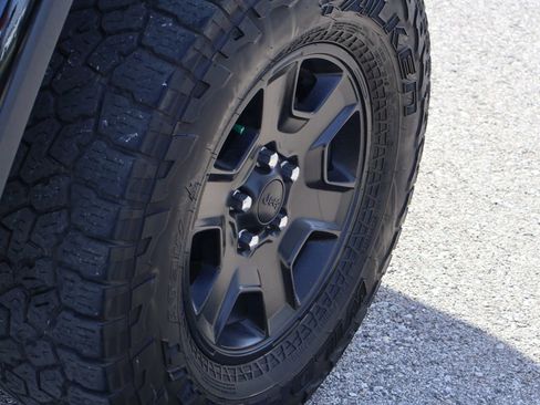 Used 2023 Jeep Gladiator Mojave w/ Trailer Tow Package image 39