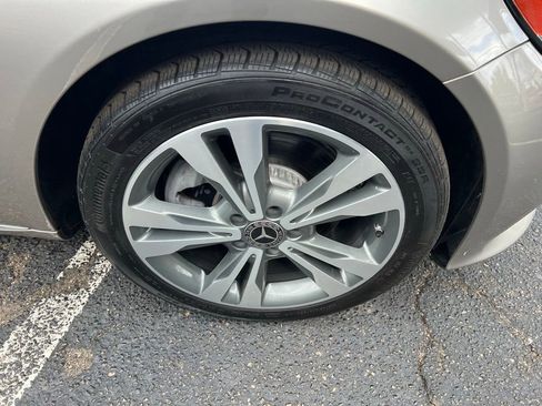 Used 2019 Mercedes-Benz C 300 4MATIC Sedan image 30