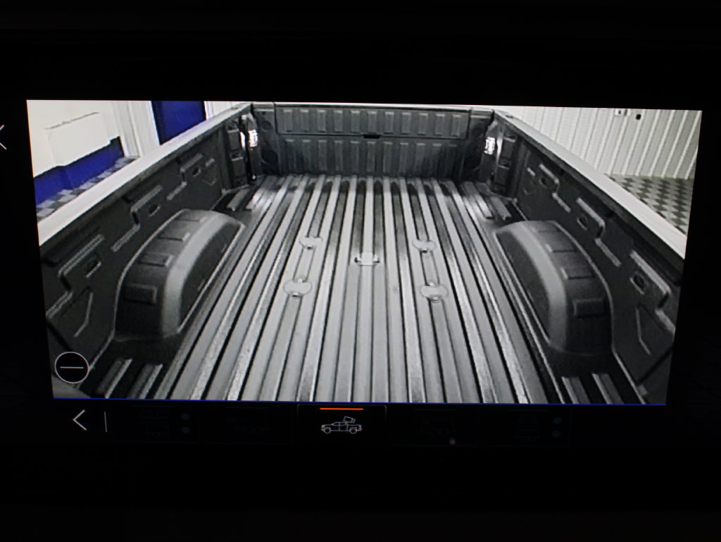 Used 2025 GMC Sierra 2500 AT4 AWD/4WD image 30