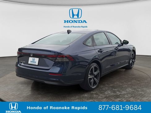 Used 2026 Honda Accord SE image 5