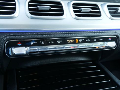 Used 2024 Mercedes-Benz GLE 350 4MATIC image 29