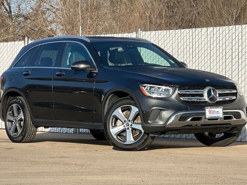 Used 2022 Mercedes-Benz GLC 300 4MATIC image 2