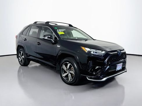 Used 2023 Toyota RAV4 SE w/ Weather & Moonroof Package AWD/4WD image 10